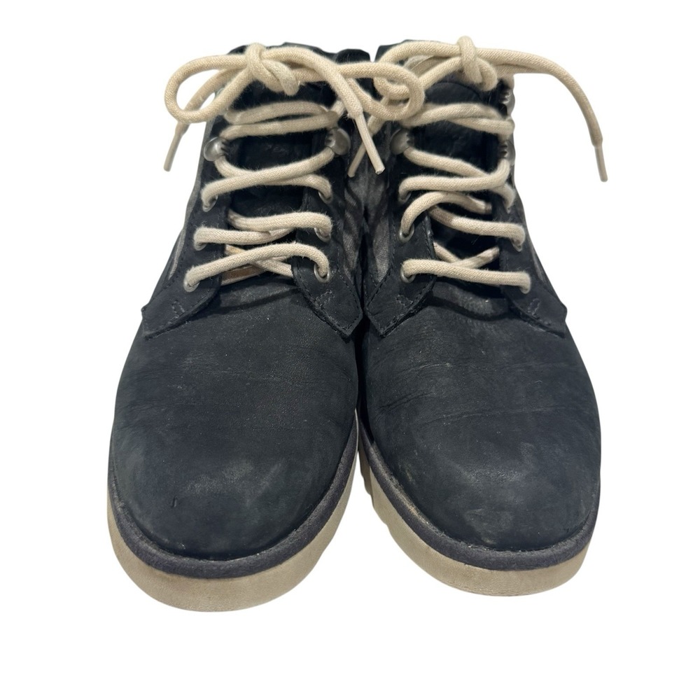 UGG AUSTRALIA BETHANY CANVAS NUBUCK SHEEPSKIN BLACK BOOTS SIZE 6 US - Picture 2 of 7